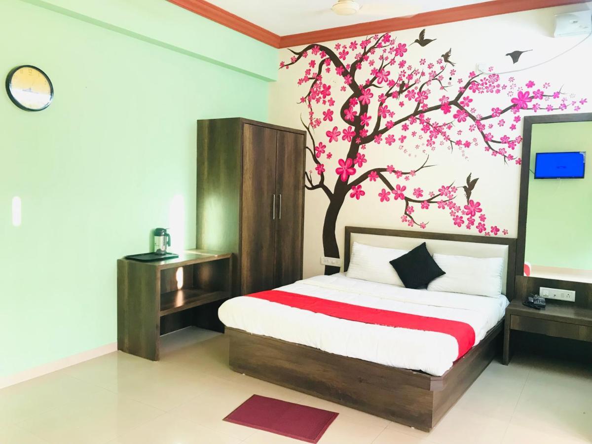 Staymaker Prakash International Gonikoppal Exterior foto