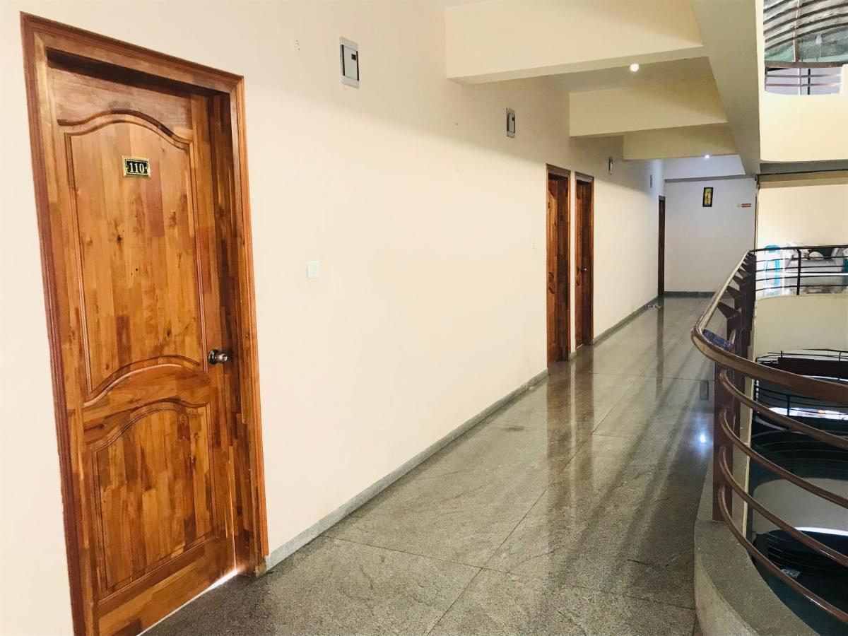Staymaker Prakash International Gonikoppal Exterior foto