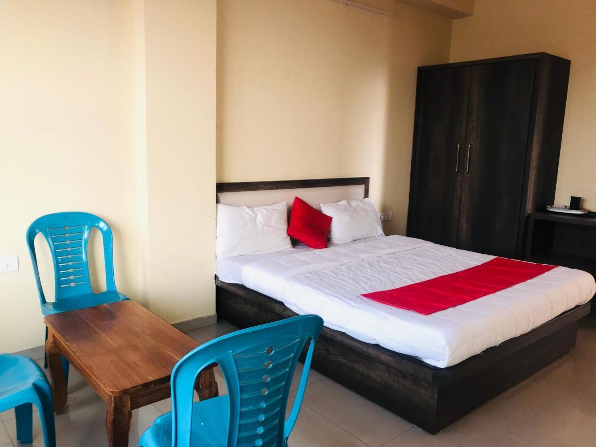 Staymaker Prakash International Gonikoppal Exterior foto